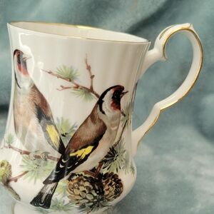 Royal Windsor Fine Bone China Mug with Gold Trim and Yellow-Accented Birds